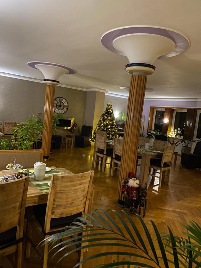 Hotel Sonnenhof Зіндельфінген Екстер'єр фото