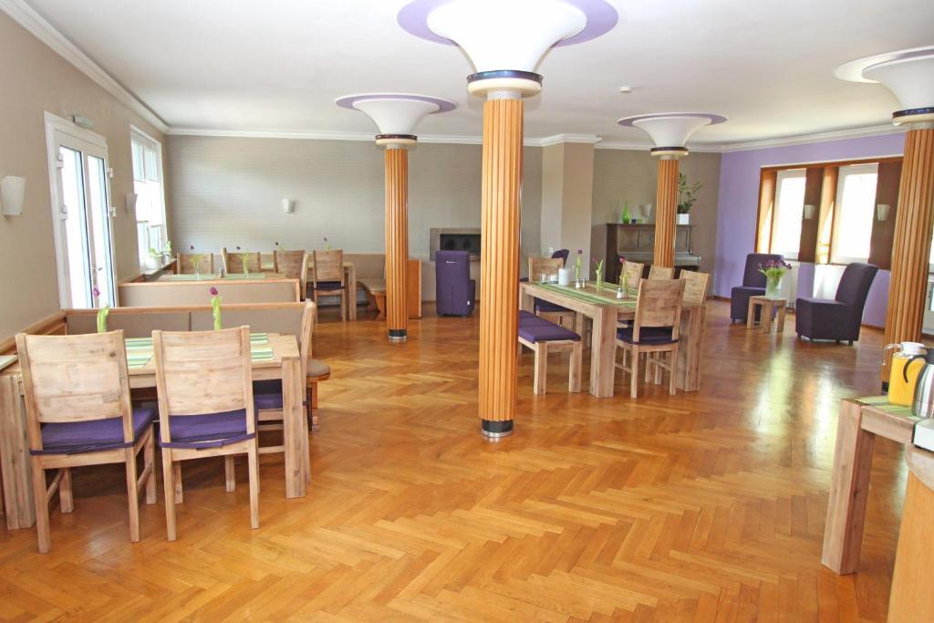 Hotel Sonnenhof Зіндельфінген Екстер'єр фото