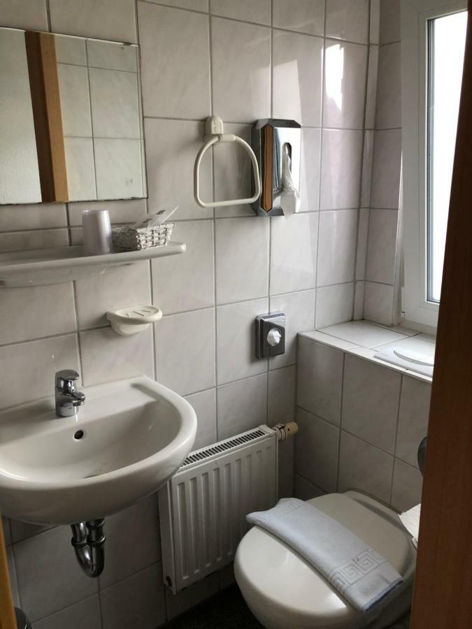 Hotel Sonnenhof Зіндельфінген Екстер'єр фото
